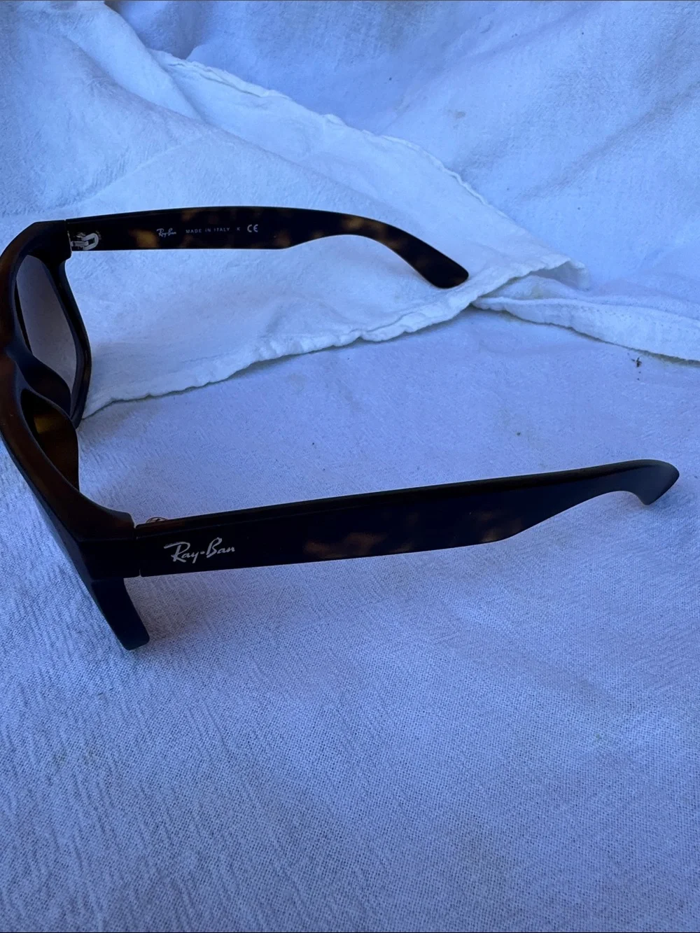 Ray-Ban dark matte havanna Sunglasses with Brown Case and Cleaning Cloth
